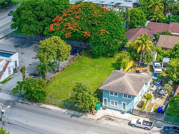 2nd image of 2177 NW 28th St