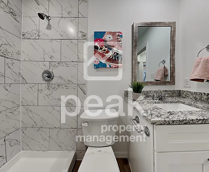1501 Boxwood Ln — Photo 6