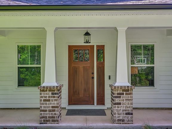 3rd image of 19 Calusa Way
