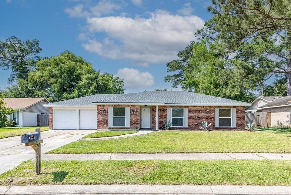 1st image of 224 Brian Dr