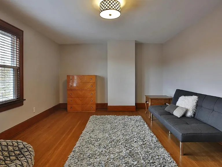 335 E Moler St — Photo 23