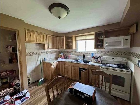 3rd image of 3404 15th St