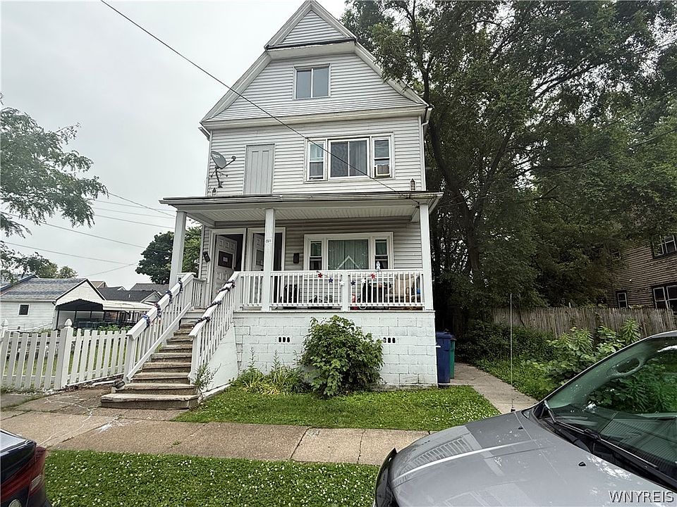 1st image of 231 Hamburg St