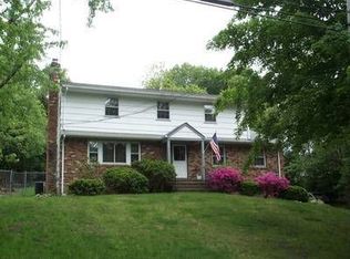 16 Sheffield Rd, Wayne, NJ 07470