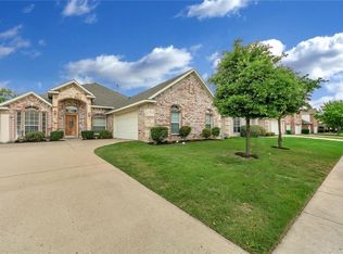 1825 Highmeadow St, Glenn Heights, TX 75154