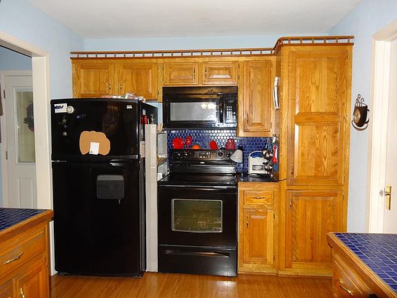 5th image of 306 Fay Way Dr
