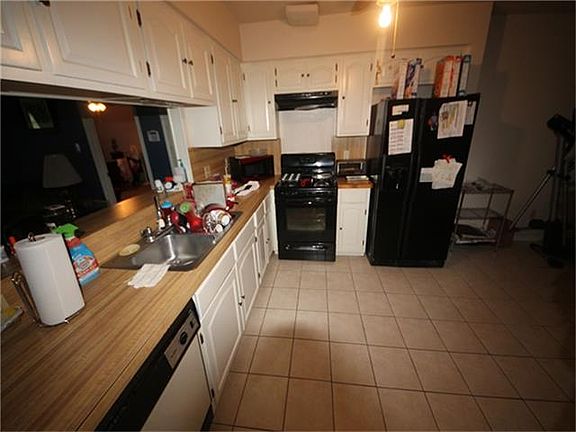 3rd image of 1815 Westwood Dr