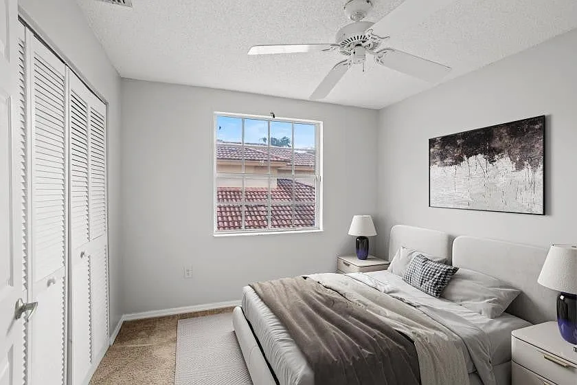 4 bed, 2276 sqft, $3,900 — Photo 3