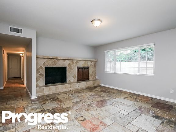 5th image of 1127 E 8th Ave