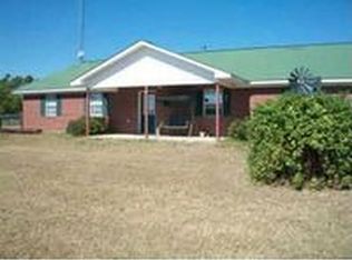 1190 Holly Rd, Gilmer, TX 75644