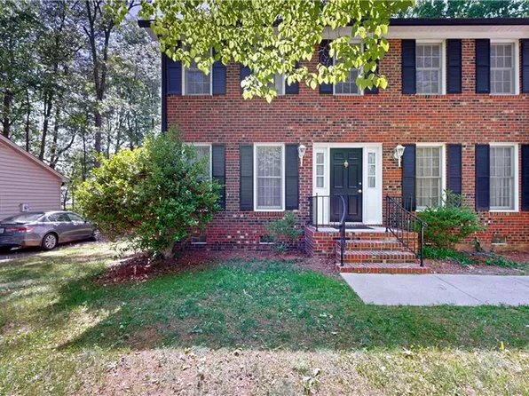 1711 Scarborough Rd, High Point, NC 27265