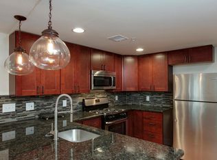 2115 Spruce St #1C, Philadelphia, PA 19103