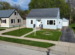 173 Walton Ave, Waukesha, WI 53186