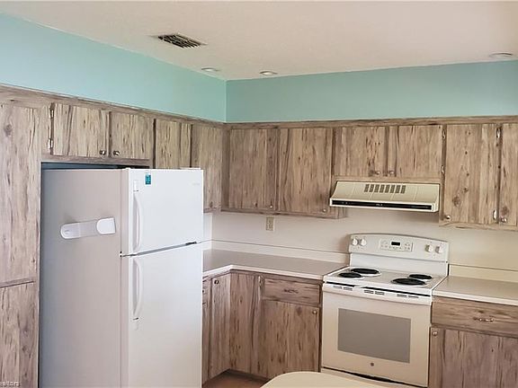 3rd image of 2711 Orange Grove Dr