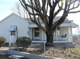 101 Skyline Ave, Staunton, VA 24401