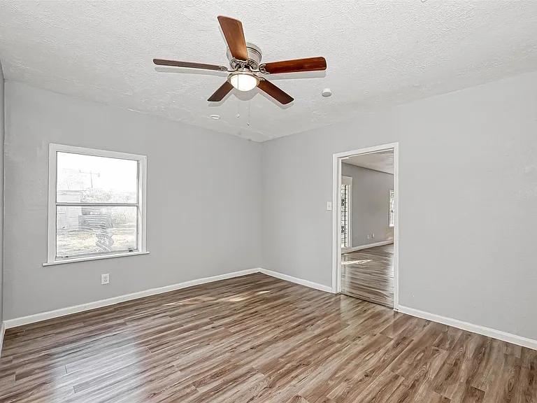 4118 Sunflower St — Photo 19