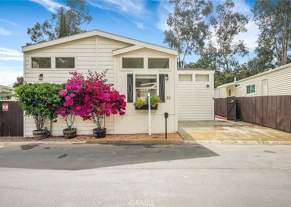 1st image of 23777 Mulholland Hwy Spc 39