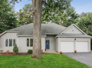 302 Founders Rd, Glastonbury, CT 06033