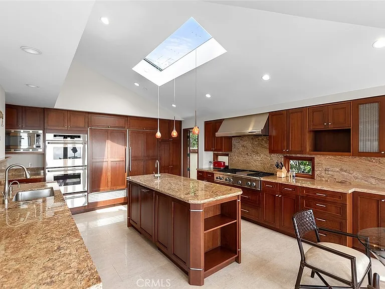 1119 Emerald Bay — Photo 27