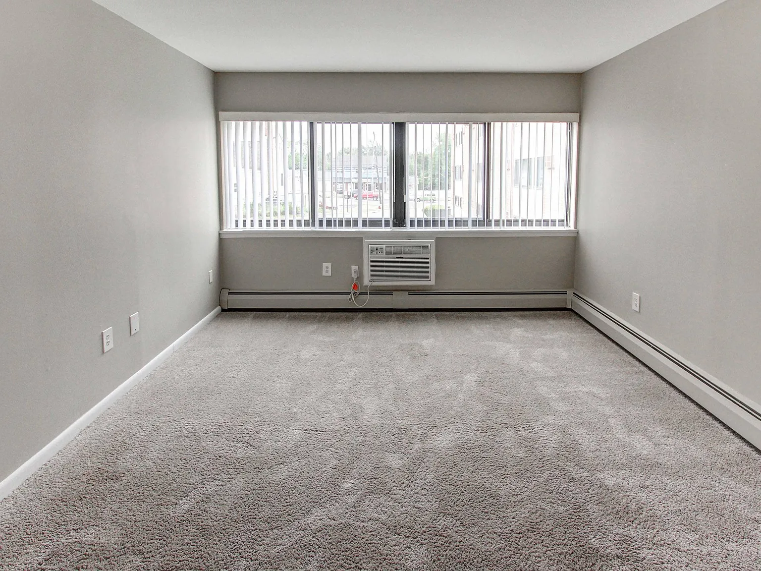 Stepny Place — Photo 4