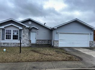 2220 Astor St, Sauk Village, IL 60411