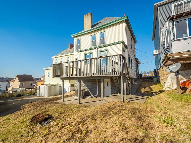 115 W Cherryhill St — Photo 13