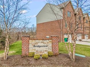 573 Chesnic Dr, Canonsburg, PA 15317