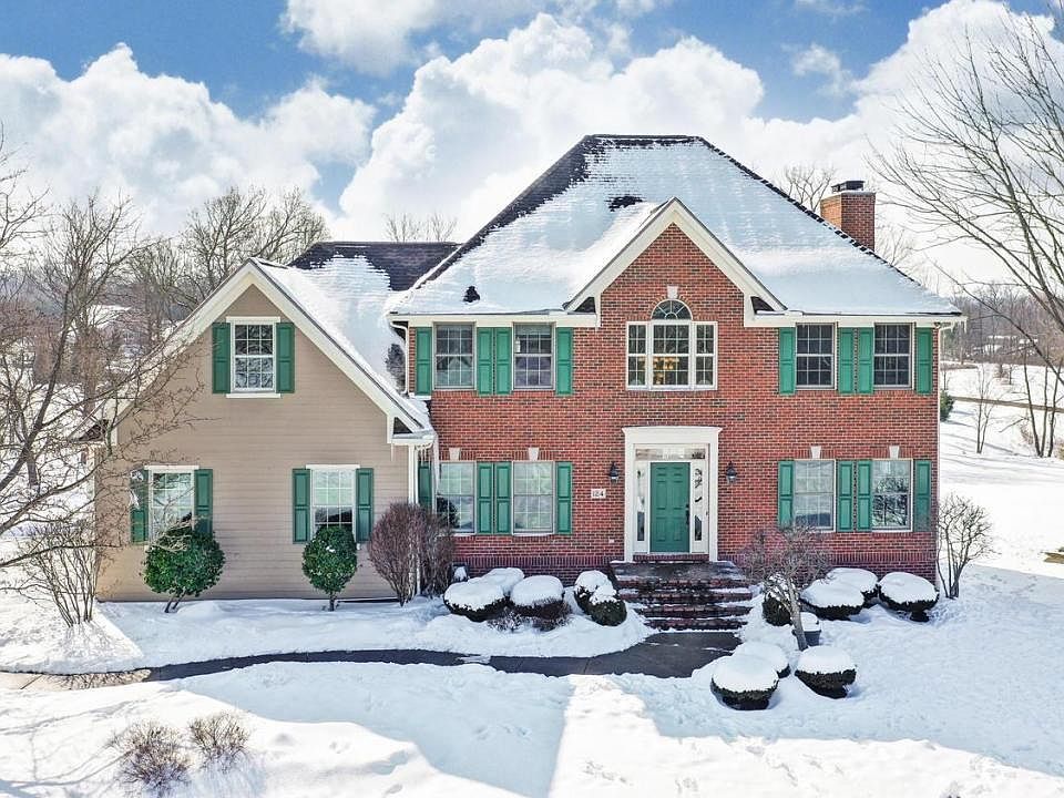 1st image of 124 Reserve Dr