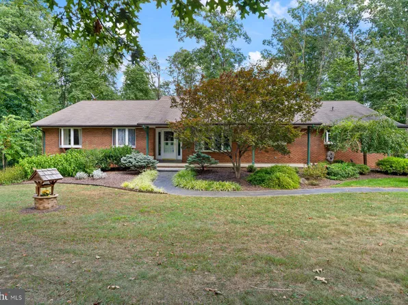 2613 Albert Rill Rd, Westminster, MD 21157