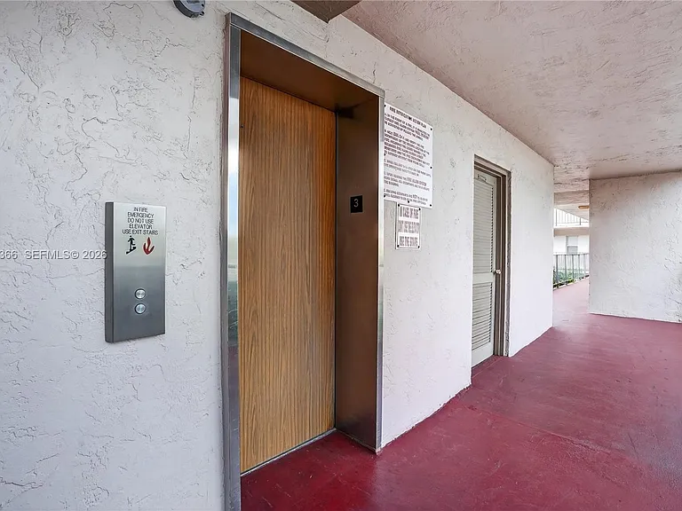2821 Somerset Dr #317 — Photo 15