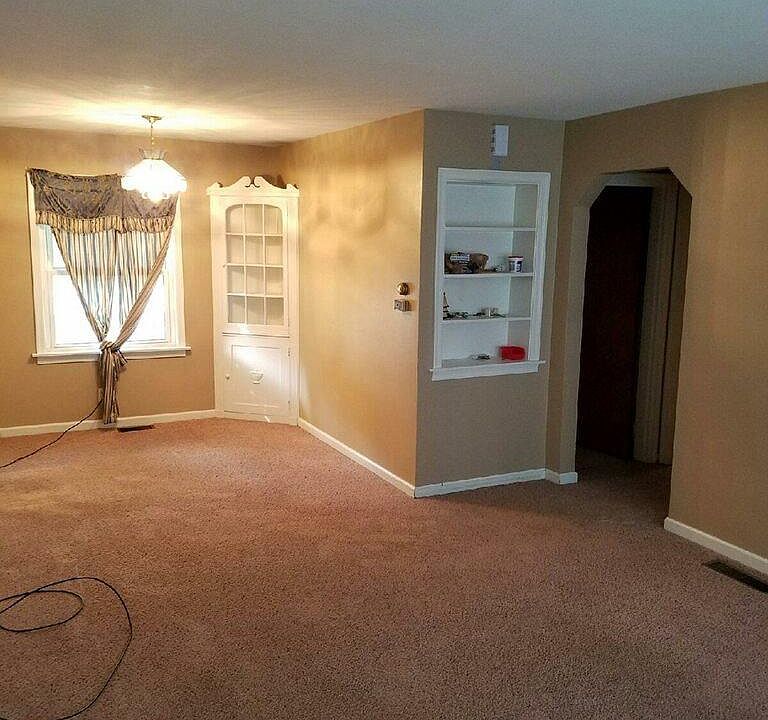 1st image of 555 Millikin St