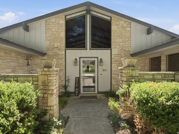 202 Azalea Trl, Boerne, TX 78006