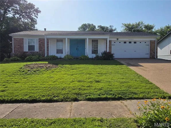 12902 Vista Ridge Ln, Saint Louis, MO 63138