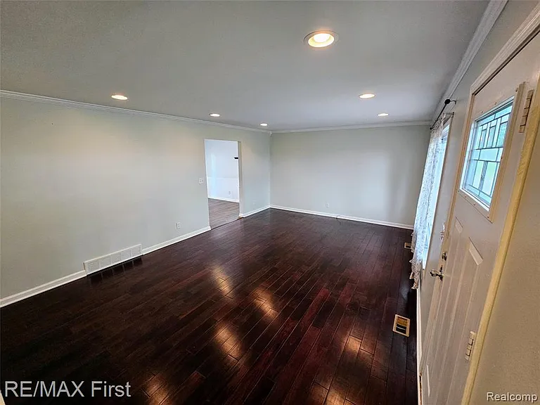 47564 Ryan Rd — Photo 6