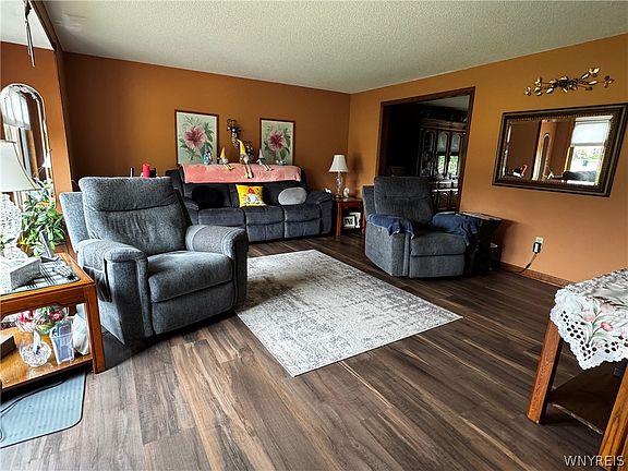 3rd image of 3568 Heatherwood Dr
