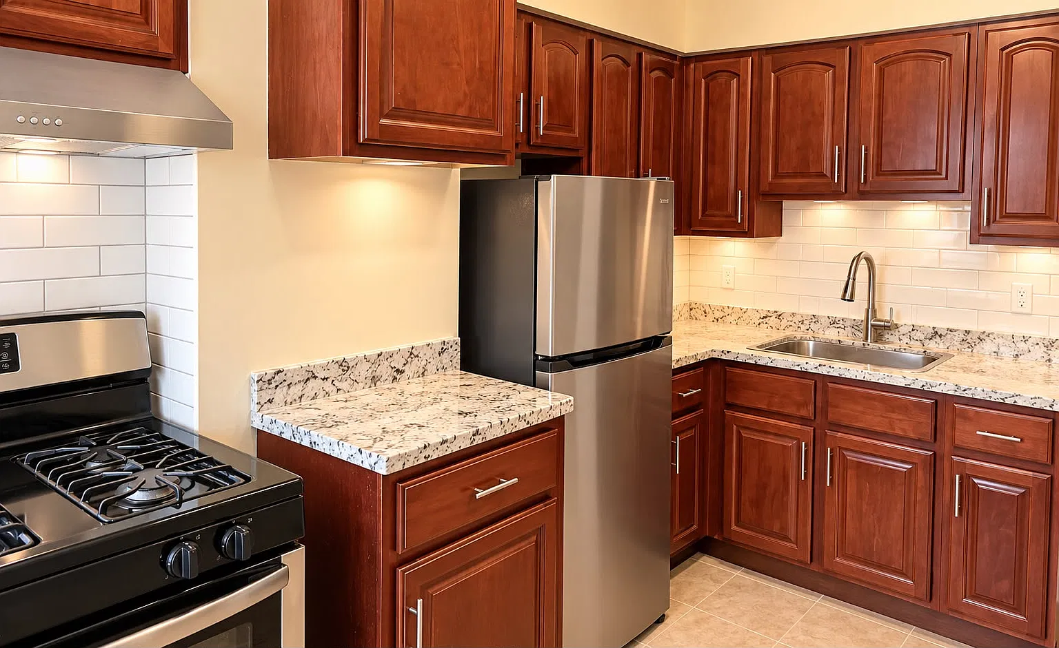 3 bed, $3,100 — Photo 1