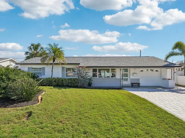 2851 66th Way N, Saint Petersburg, FL 33710