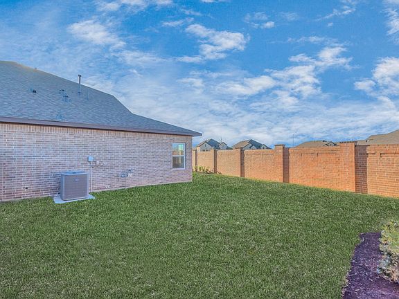5th image of 21010 Bay Village Dr #B
