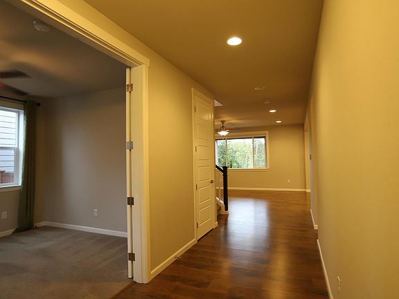 2nd image of 10162 33rd Pl NE