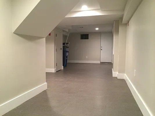 Rented by Evergreen Apartments BK | media 34