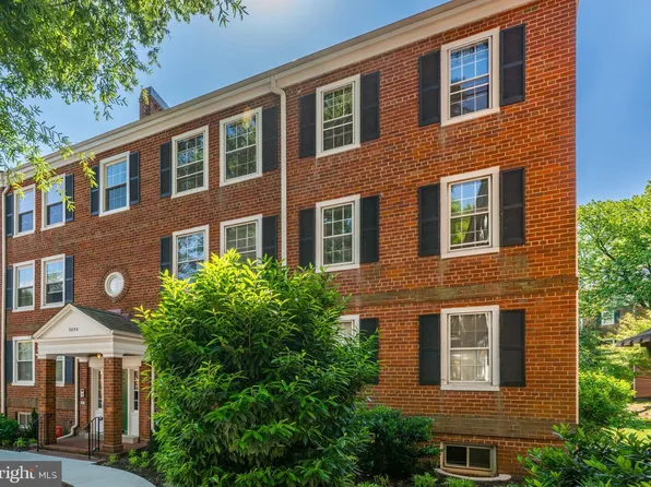 3050 S Buchanan St APT B2, Arlington, VA 22206
