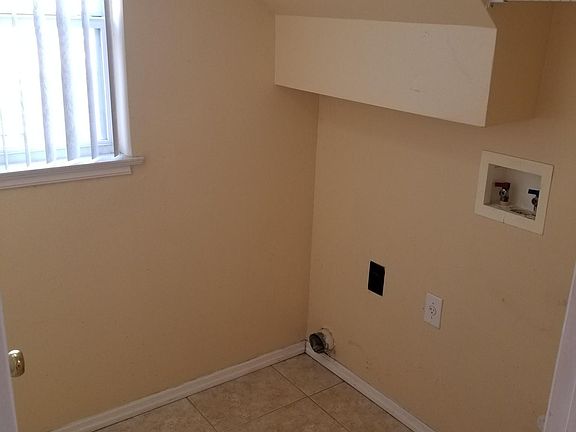 3rd image of 13205 Canna Lily Dr