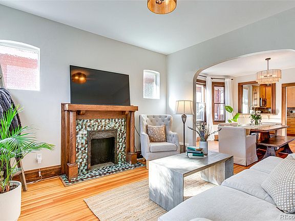 5th image of 719 S Clarkson Street