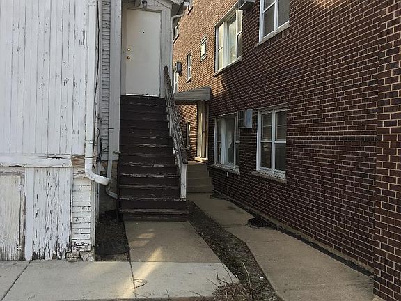 4th image of 240 Marengo Ave