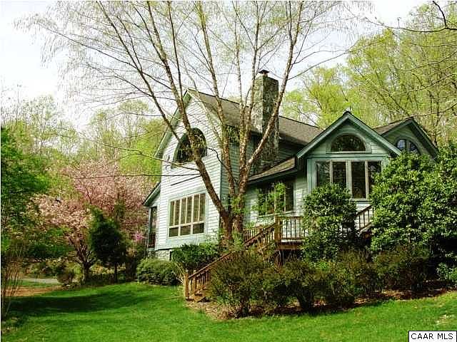 Mature landscaped very private lot