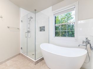 1110-1112 D St NW #B, Bentonville, AR 72712