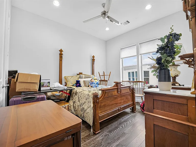 2703 Kinsley Oaks Dr — Photo 26