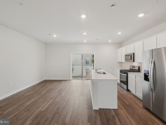 7th image of this home