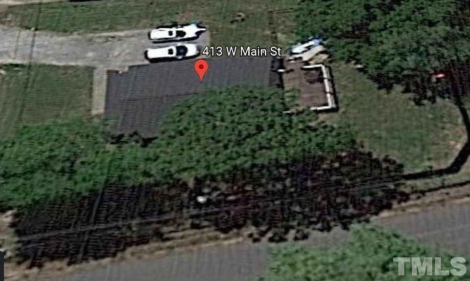 2nd image of 413 W Main St