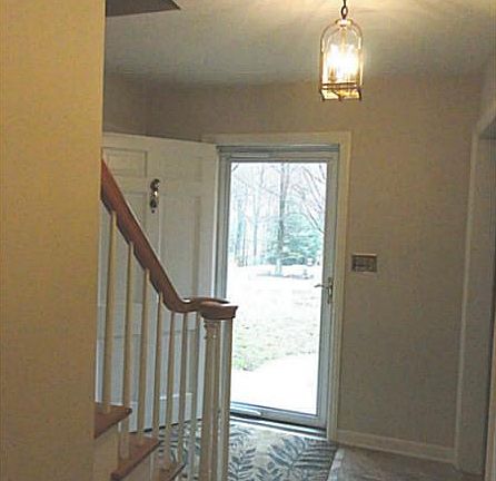 4th image of 230 Maple Dr